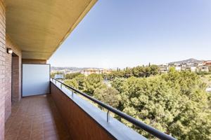 Fantástico ático dúplex en venta en Sant Joan Despí photo 0