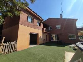 Magnífica casa independiente en venta en Cervelló photo 0