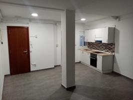 LOCAL ESTUDIO DE 35M2 INTERIOR TOTALMENTE EN SANT GERVASI photo 0