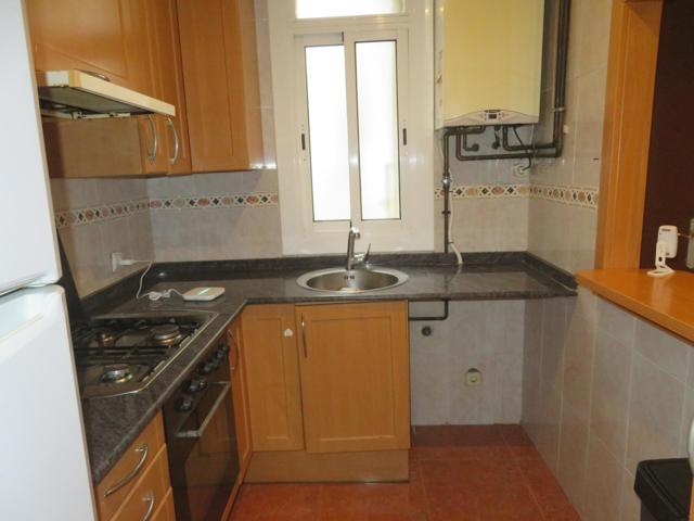 BONITO PISO EN POBLE SEC photo 0