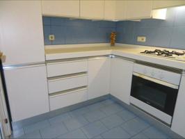 PISO DE 3 HABITACIONES Y DOS BAÑOS EN LA CALLE TAMARIT photo 0