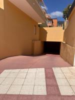 Plaza De Parking en venta en Adeje de 40 m2 photo 0