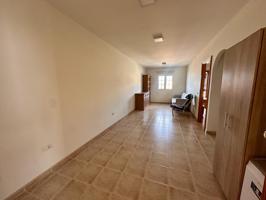 Piso en venta en Guía de Isora de 77 m2 photo 0