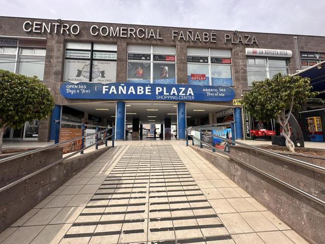 Local en alquiler en PLAYA DE FAÑABE de 120 m2 photo 0