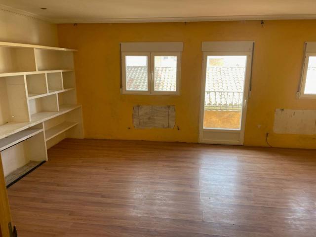 Piso en venta en Almazán photo 0