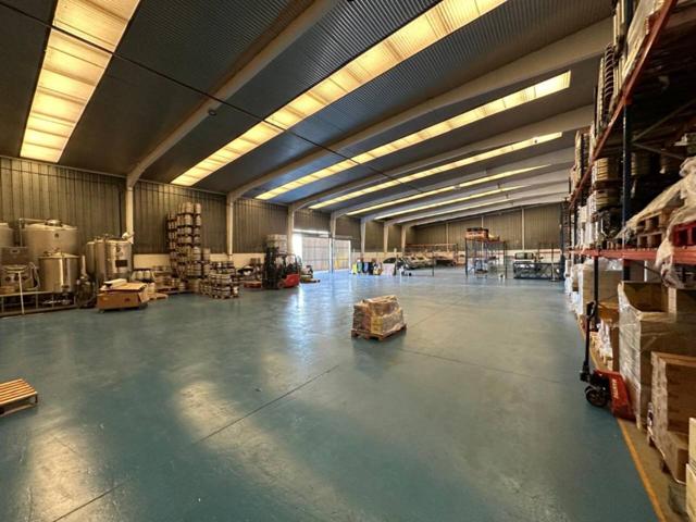 Nave industrial en venta en Fuentecillas-Yagüe-Villalonquéjar(09001) photo 0