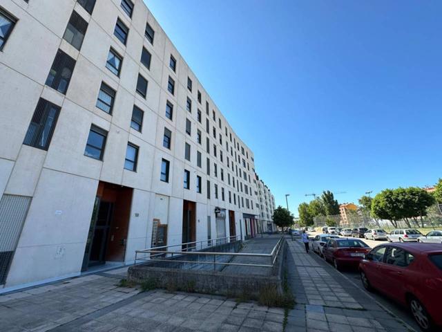 Piso en venta en Universidad-Las Huelgas(09001) photo 0