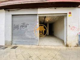 Local- garaje de 45 m2 en Barrio de la Cruz. photo 0