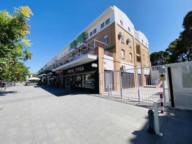 Piso de 3 dormitorios con terraza en Av. Juan Pablo II photo 0