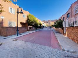 Vivienda Unifamiliar adosada en zona Est. Autobuses photo 0