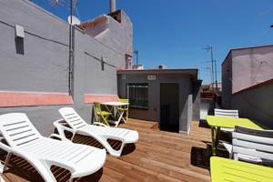 Edificio en Venta en Barcelona con Modelo Co-Living y Alta Rentabilidad photo 0