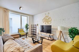 Amplia vivienda reformada con terraza privada en primera planta – El Born, Barcelona photo 0