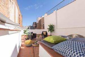 Vivienda reformada con gran terraza en el corazón de Barcelona photo 0