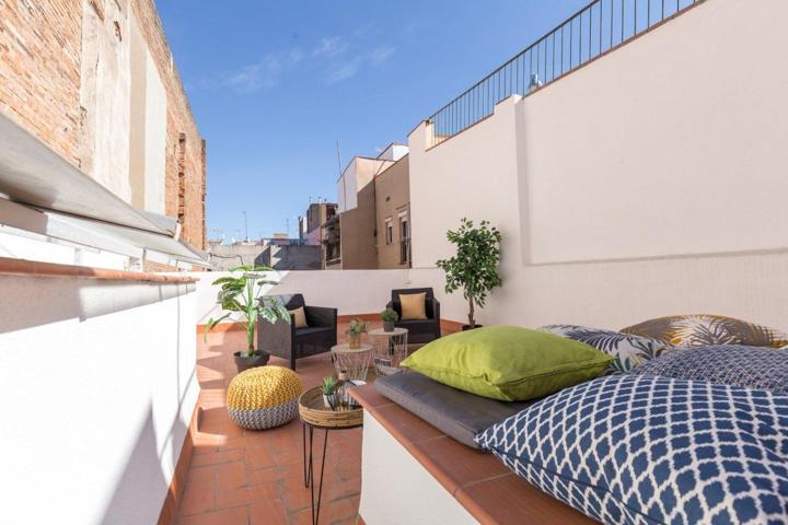 Vivienda reformada con gran terraza en el corazón de Barcelona photo 0