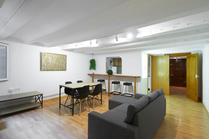 Piso de 3 habitaciones en finca clásica – ubicación privilegiada en el Gòtic photo 0