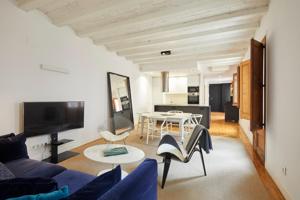 Exclusiva vivienda reformada en pleno corazón del Raval, a un paso de Las Ramblas y el Liceu photo 0