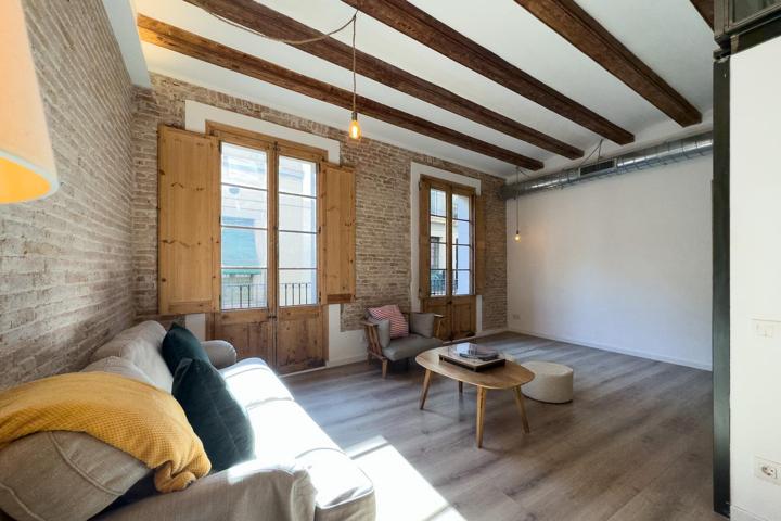 Piso totalmente reformado en el corazón de Barcelona photo 0