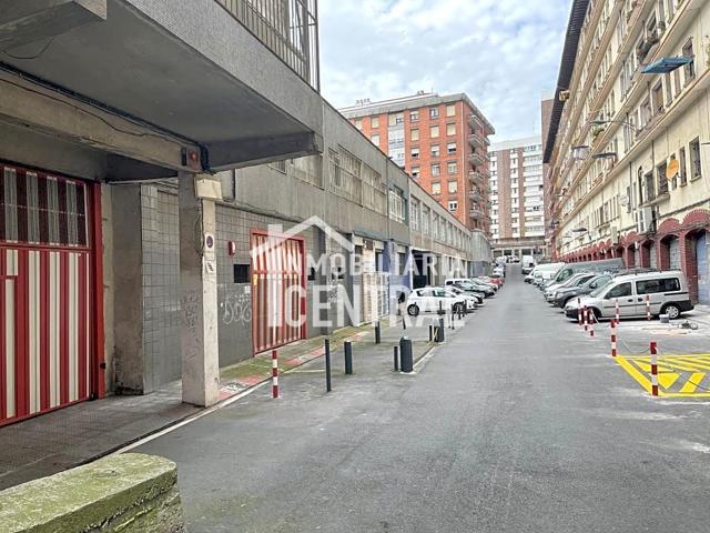 Trastero en venta en Bilbao de 6 m2 photo 0