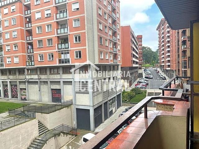 Se alquila piso a estudiantes en Sarriko photo 0