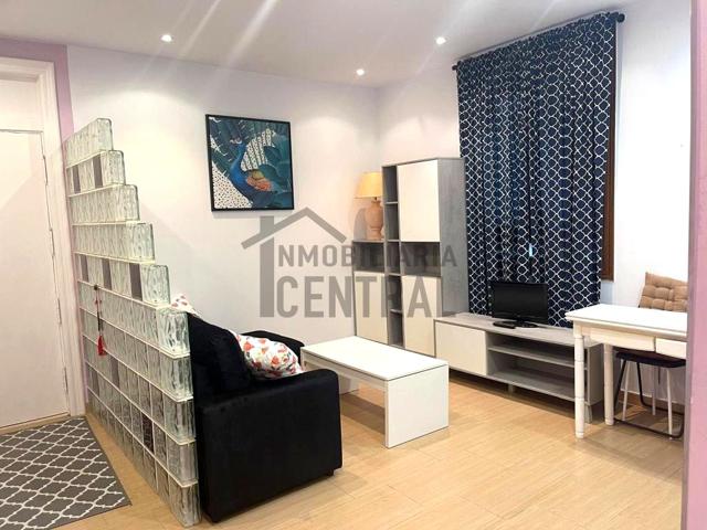 Apartamento en venta en calle Zabala photo 0