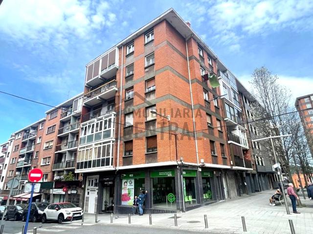 Piso en venta en Astrabudua photo 0