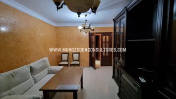 Piso en venta en Lucena de 75 m2 photo 0