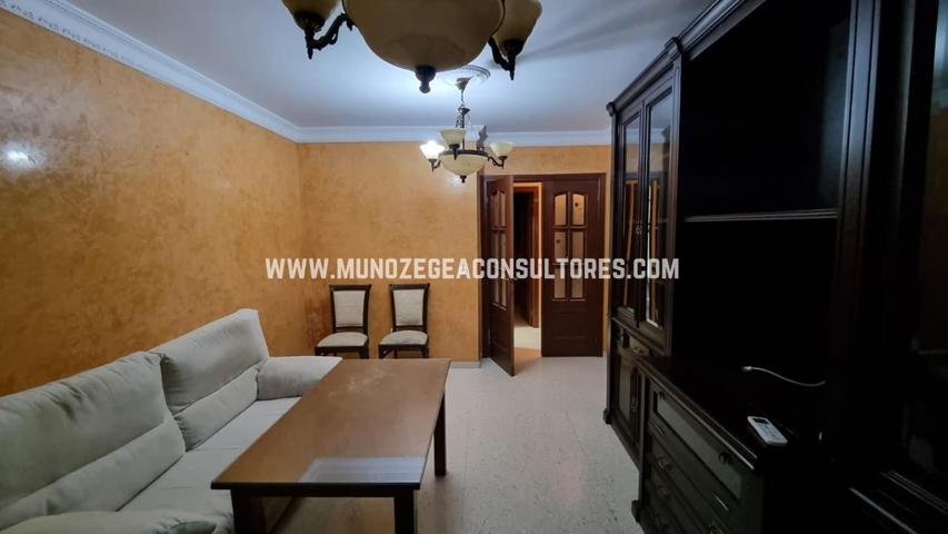 Piso en venta en Lucena de 75 m2 photo 0