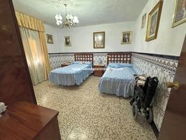 Casa - Chalet en venta en Lucena de 206 m2 photo 0