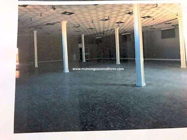 Nave Industrial en venta en Lucena de 6000 m2 photo 0
