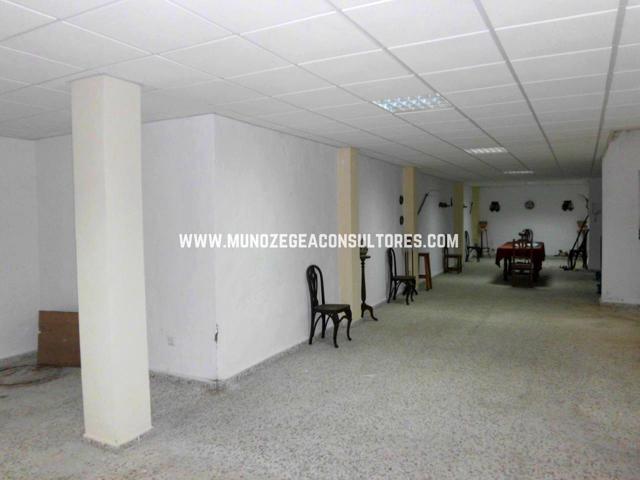Local en alquiler en Lucena de 120 m2 photo 0