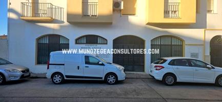 Local en alquiler en Lucena de 295 m2 photo 0