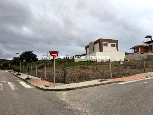 Terreno en venta en Lucena de 265 m2 photo 0