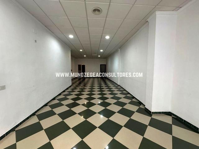 Local en alquiler en Lucena de 90 m2 photo 0