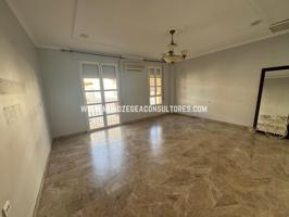 Piso en venta en Lucena de 96 m2 photo 0
