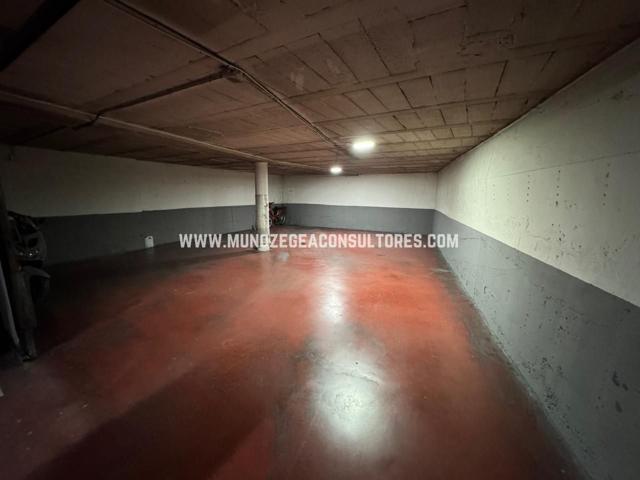 Plaza De Parking en venta en Lucena de 55 m2 photo 0