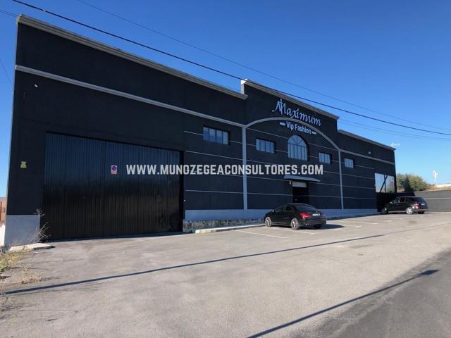 Nave Industrial en venta en Lucena de 13500 m2 photo 0