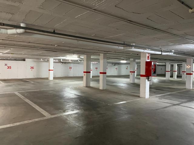 SE VENDEN VARIAS PLAZAS DE GARAJE EN CALLE PABLO MERCADER TORREGROSA photo 0