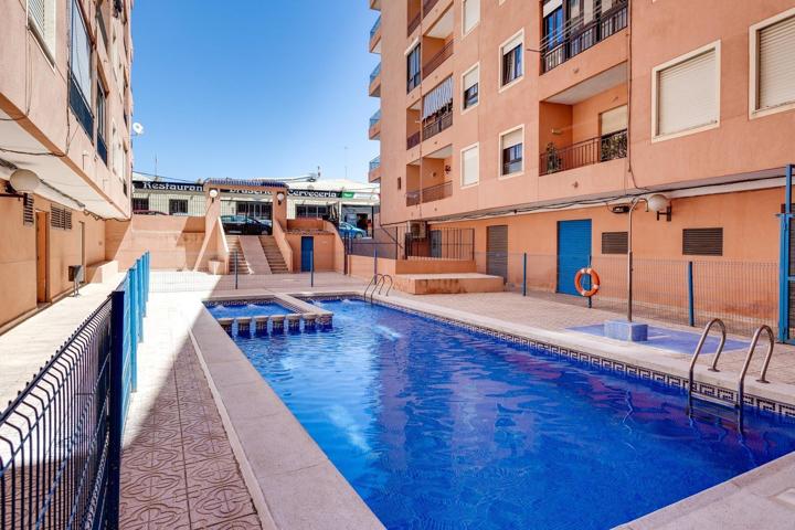 APARTAMENTO REFORMADO CON PISCINA COMUNITARIA CERCA DEL CENTRO Y LICENCIA TURÍSTICA!! photo 0