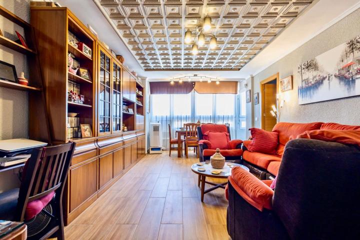 MARAVILLOSO APARTAMENTO A TAN SOLO 50M DE LA PLAYA CON GARAGE CERRADO INCLUIDO!! photo 0