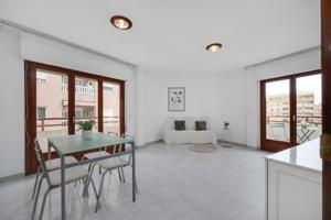 ENORME APARTAMENTO EN EL CENTRO DE TORREVIEJA DE 3 DORMITORIOS. RESIDENCIAL CON PISCINA photo 0