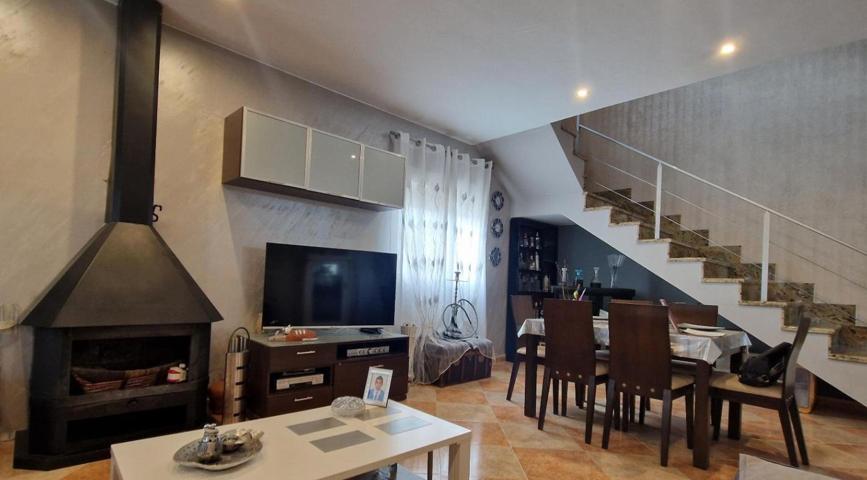 CASA EN ARBOLEAS photo 0