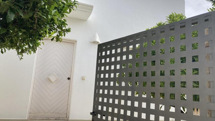 Chalet en Puerto Rey photo 0