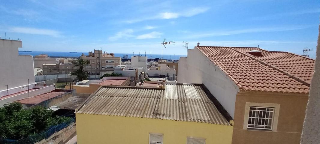 Piso reformado con vistas al mar photo 0