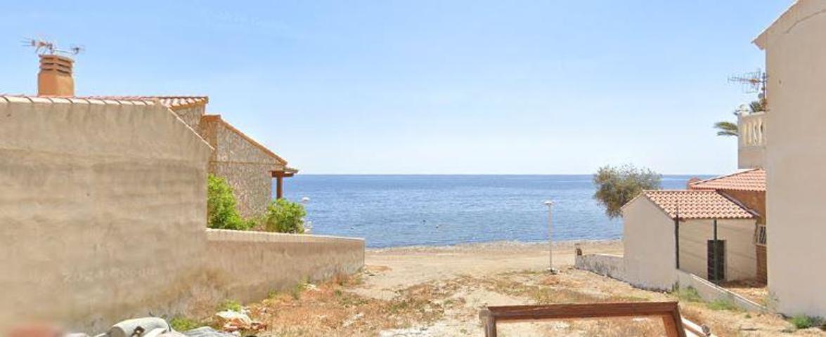 Parcela en primera linea de playa photo 0