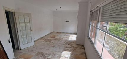 Piso en venta en avda Roureda 114m2 Viladecans photo 0