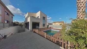 Chalet adosado en venta Vilanova i la Geltrú photo 0