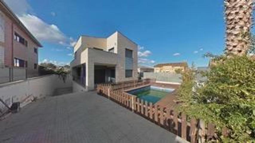 Chalet adosado en venta Vilanova i la Geltrú photo 0