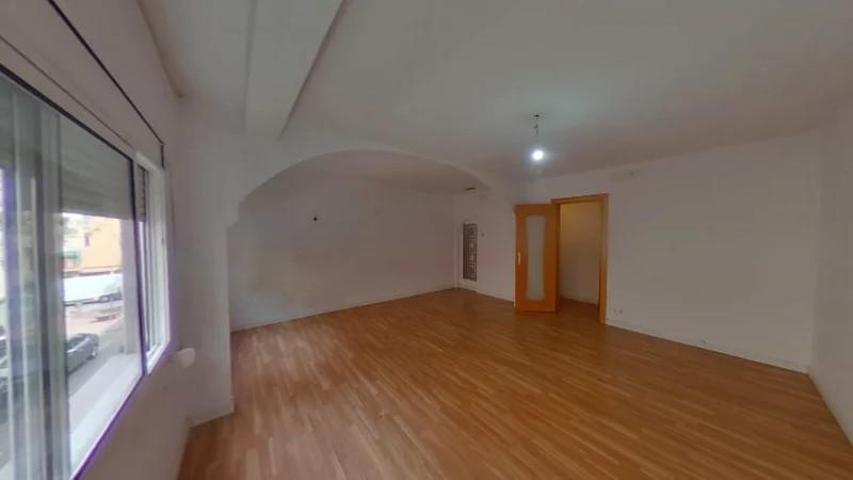OPORTUNIDAD piso en Sant Boi 89m2 photo 0