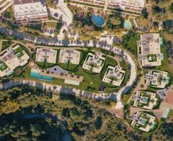 Piso En venta en La Concha-Resina Golf, Estepona photo 0