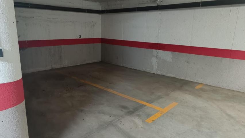 ¡Oportunidad única! Plaza de parking amplia junto a la céntrica Calle Aragón zona Rafal Vell photo 0